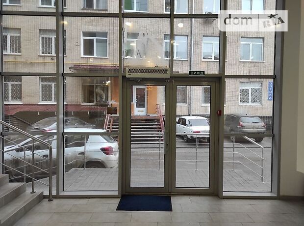 Торговая площадь в Хмельницком, сдам в аренду по Проскуровского Подполья улица, район Центр, цена: 19 500 грн за объект фото 1 Торговая площадь в Хмельницком, сдам в аренду по Проскуровского Подполья улица, район Центр, цена: 19 500 грн за объект фото 1