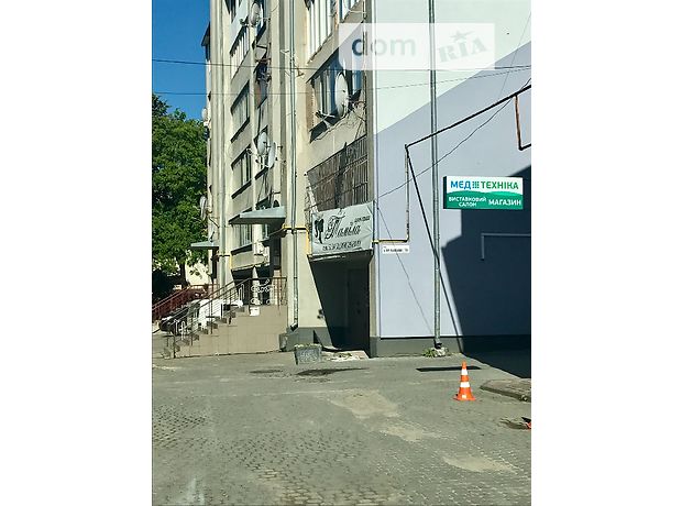 Торговая площадь в Тернополе, сдам в аренду по Хмельницкого Богдана улица 21а, район Центр, цена: 18 000 грн за объект фото 1 Торговая площадь в Тернополе, сдам в аренду по Хмельницкого Богдана улица 21а, район Центр, цена: 18 000 грн за объект фото 1