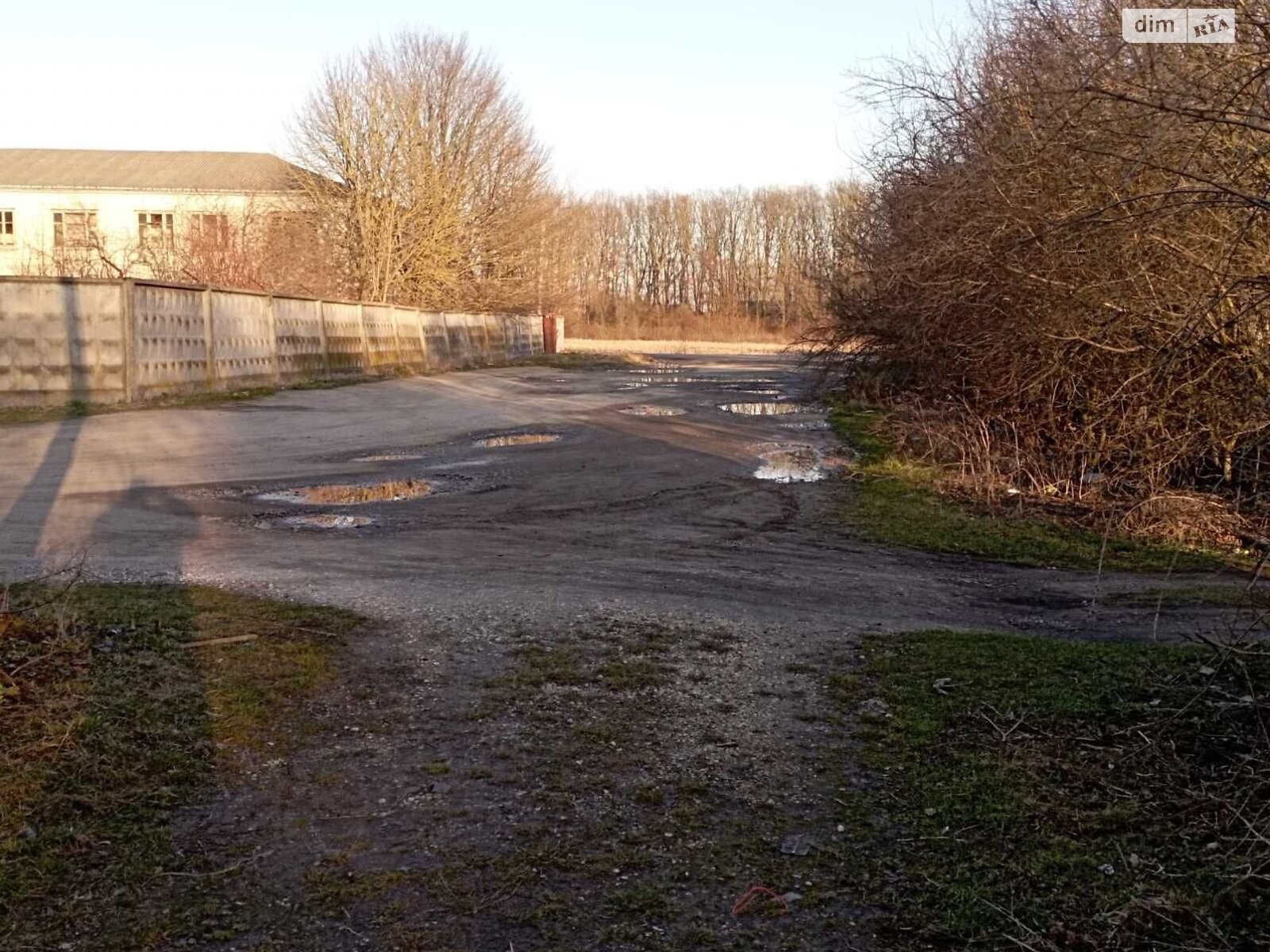 Оренда землі комерційного призначення в Бучалах, ціна: 42 889 грн за об’єкт фото 1 Оренда землі комерційного призначення в Бучалах, ціна: 42 889 грн за об’єкт фото 1