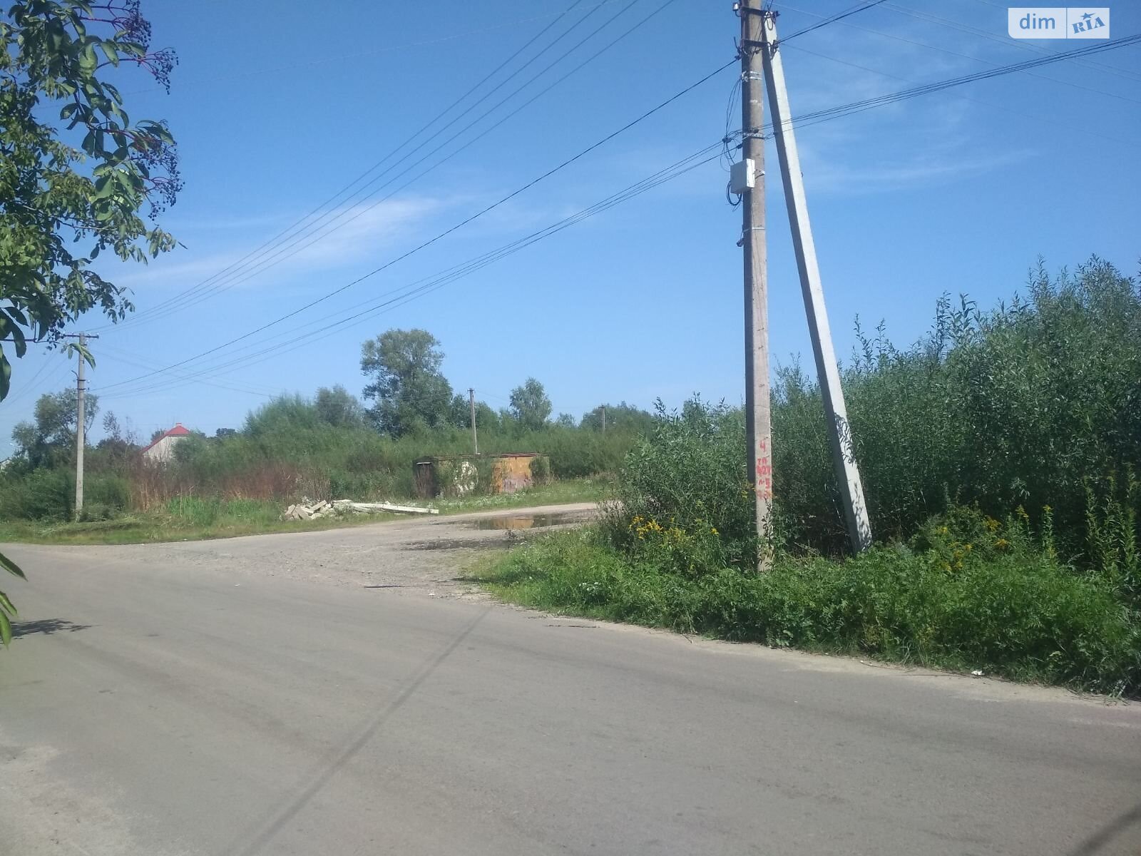 Оренда землі комерційного призначення в Комарному, ціна: 351 494 грн за об’єкт фото 1