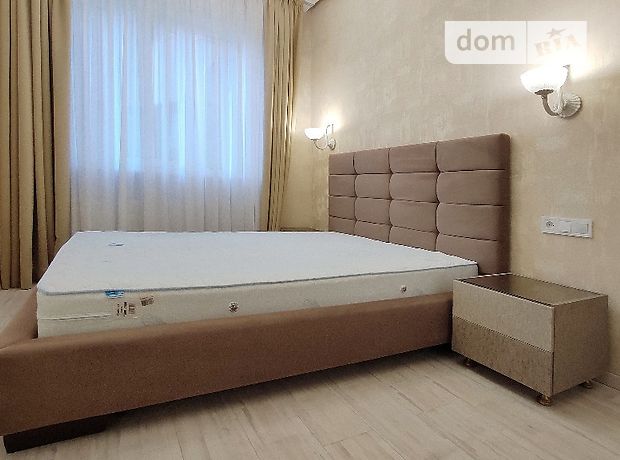 однокімнатна квартира з меблями в Києві, район Печерський, на вул. Михайла Драгомірова в довготривалу оренду помісячно фото 1 однокімнатна квартира з меблями в Києві, район Печерський, на вул. Михайла Драгомірова в довготривалу оренду помісячно фото 1