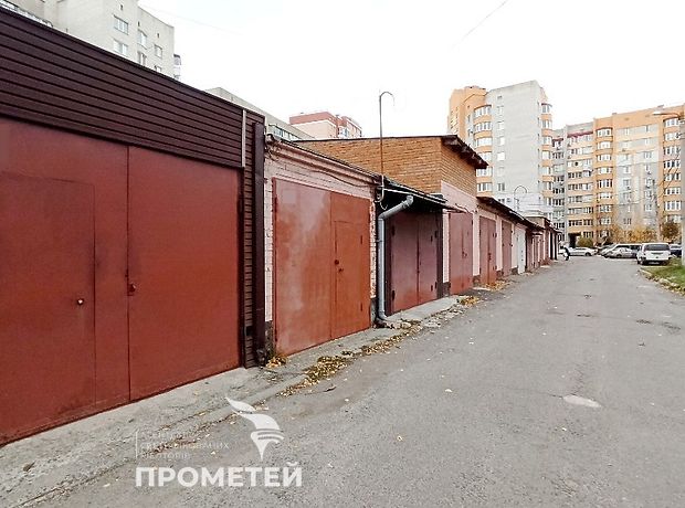 Бокс в гаражном комплексе под легковое авто, площадь 42 кв.м. фото 1 Бокс в гаражном комплексе под легковое авто, площадь 42 кв.м. фото 1