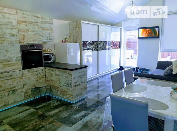 одноэтажный дом с ремонтом, 115 кв. м, кирпич. Продажа в Пирогово (Винницкая обл.) фото 1 одноэтажный дом с ремонтом, 115 кв. м, кирпич. Продажа в Пирогово (Винницкая обл.) фото 1