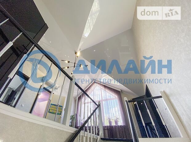 двухэтажный дом с ремонтом, 227 кв. м, кирпич. Продажа в Запорожье район Днепровский (Ленинский) фото 1 двухэтажный дом с ремонтом, 227 кв. м, кирпич. Продажа в Запорожье район Днепровский (Ленинский) фото 1