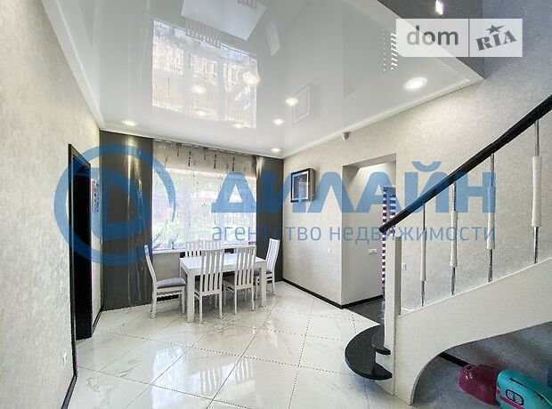двухэтажный дом с ремонтом, 227 кв. м, кирпич. Продажа в Запорожье район Днепровский (Ленинский) фото 1 двухэтажный дом с ремонтом, 227 кв. м, кирпич. Продажа в Запорожье район Днепровский (Ленинский) фото 1