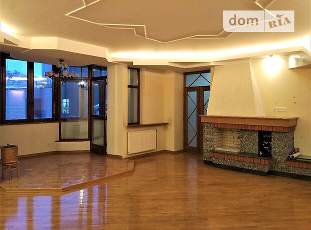 Продажа трехкомнатной квартиры в Киеве, на ул. Павловская 18 район Лукьяновка фото 1 Продажа трехкомнатной квартиры в Киеве, на ул. Павловская 18 район Лукьяновка фото 1