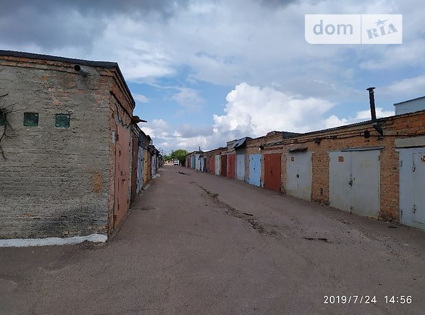 Бокс в гаражном комплексе под бус, площадь 24 кв.м. фото 1 Бокс в гаражном комплексе под бус, площадь 24 кв.м. фото 1