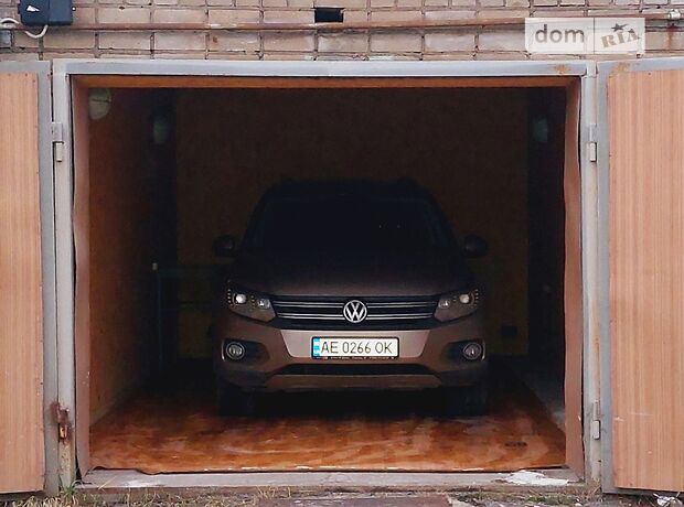 Бокс в гаражному комплексі під легкове авто в Дніпрі, площа 19 кв.м. фото 1 Бокс в гаражному комплексі під легкове авто в Дніпрі, площа 19 кв.м. фото 1