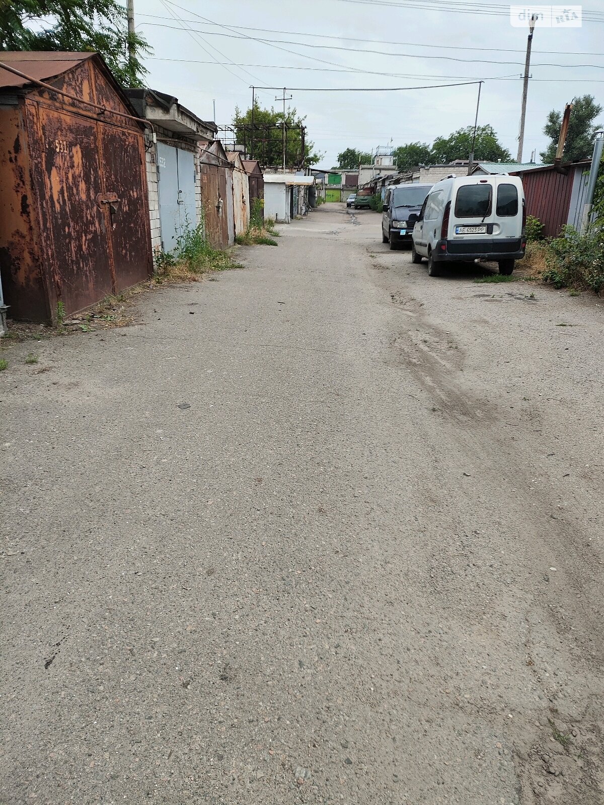 Место в гаражном кооперативе под легковое авто в Днепре, площадь 30 кв.м. фото 1