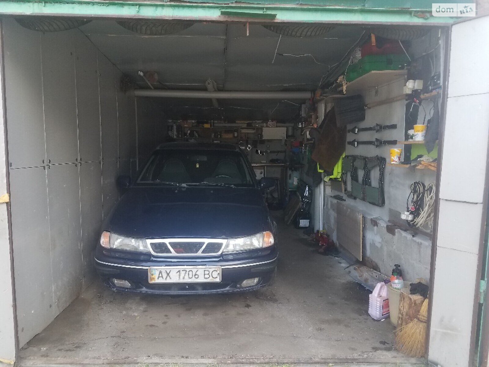 Місце в гаражному кооперативі під легкове авто в Харкові, площа 18 кв.м. фото 1