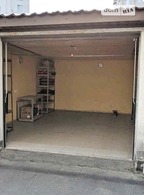 Бокс в гаражном комплексе под легковое авто, площадь 25 кв.м. фото 1