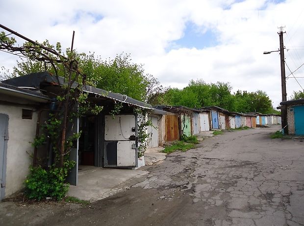 Бокс в гаражном комплексе под легковое авто, площадь 45 кв.м. фото 1 Бокс в гаражном комплексе под легковое авто, площадь 45 кв.м. фото 1