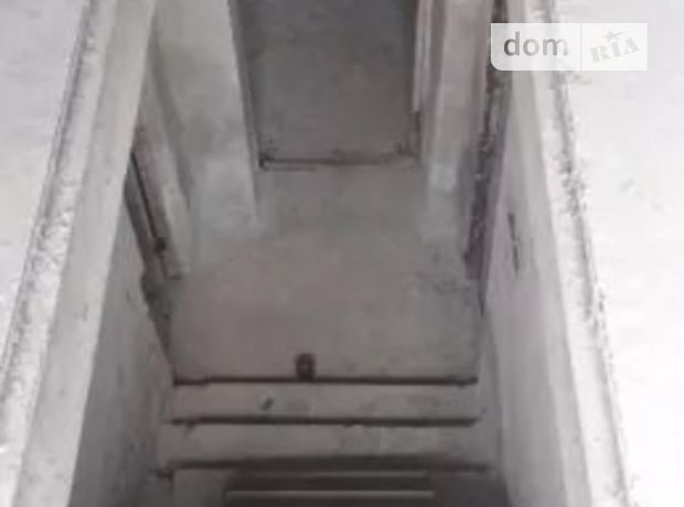 Бокс в гаражном комплексе под легковое авто, площадь 35 кв.м. фото 1 Бокс в гаражном комплексе под легковое авто, площадь 35 кв.м. фото 1