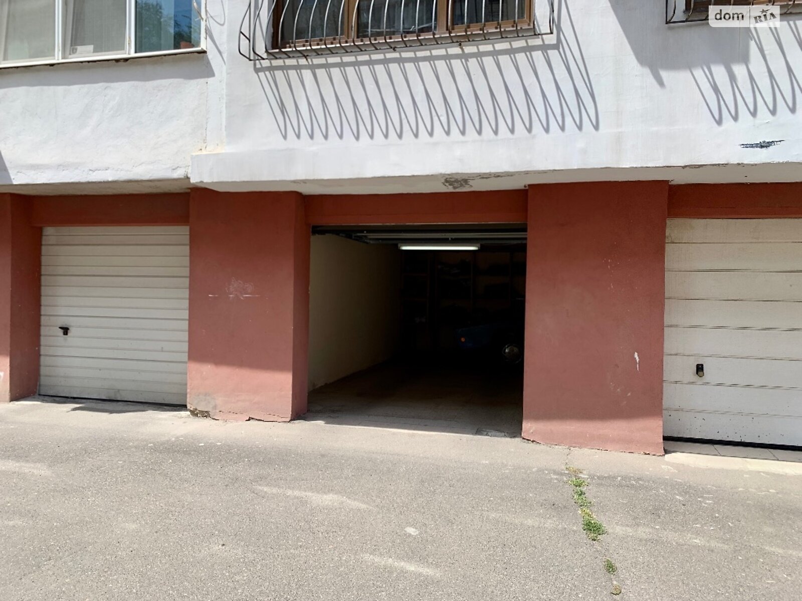 Место в гаражном кооперативе под легковое авто в Одессе, площадь 26 кв.м. фото 1