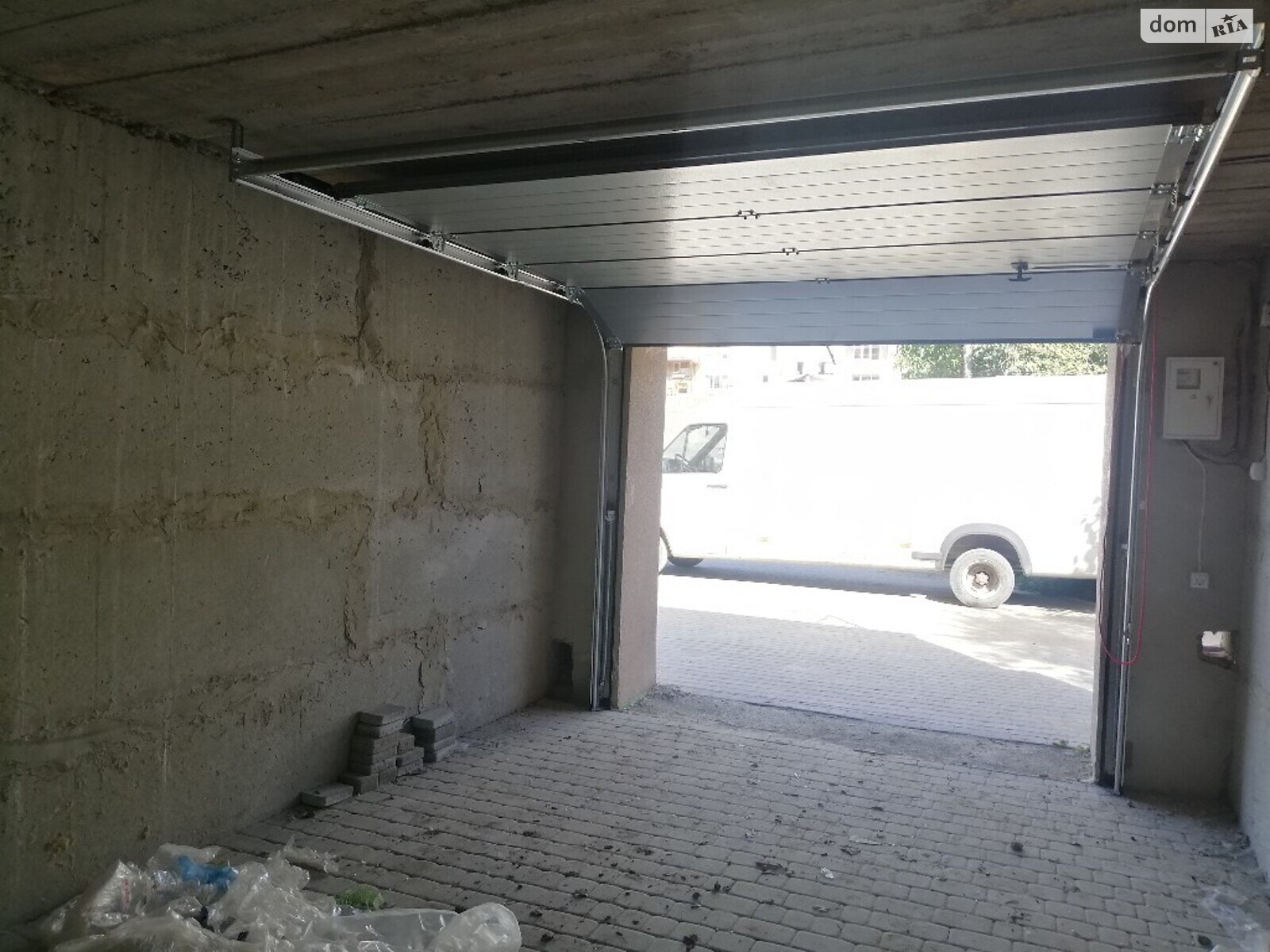 Місце в гаражному кооперативі під легкове авто в Петрикові, площа 20.6 кв.м. фото 1