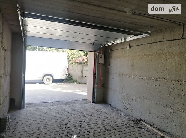 Бокс в гаражному комплексі під легкове авто в Тернополі, площа 20.6 кв.м. фото 1 Бокс в гаражному комплексі під легкове авто в Тернополі, площа 20.6 кв.м. фото 1