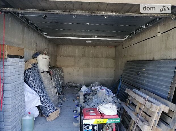 Бокс в гаражному комплексі під легкове авто в Тернополі, площа 20.6 кв.м. фото 1 Бокс в гаражному комплексі під легкове авто в Тернополі, площа 20.6 кв.м. фото 1