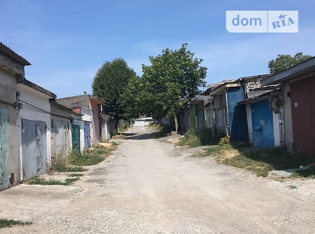 Бокс в гаражном комплексе под легковое авто, площадь 27 кв.м. фото 1 Бокс в гаражном комплексе под легковое авто, площадь 27 кв.м. фото 1