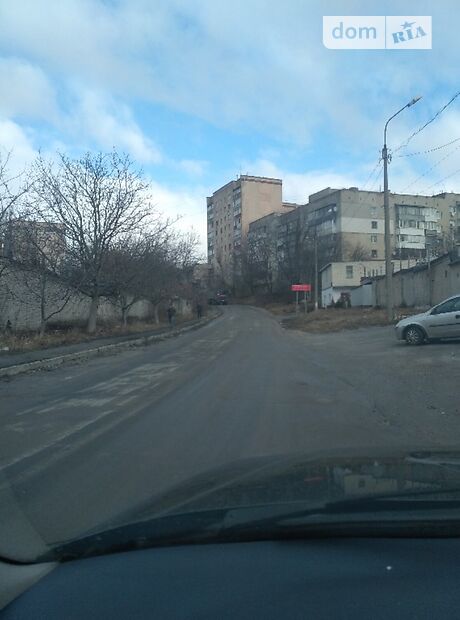 Место в гаражном кооперативе под легковое авто в Тернополе, площадь 32 кв.м. фото 1 Место в гаражном кооперативе под легковое авто в Тернополе, площадь 32 кв.м. фото 1