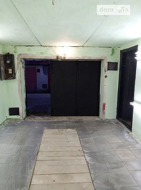 Место в гаражном кооперативе под легковое авто в Тернополе, площадь 40 кв.м. фото 1 Место в гаражном кооперативе под легковое авто в Тернополе, площадь 40 кв.м. фото 1