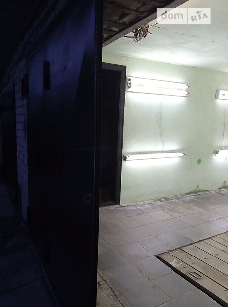 Место в гаражном кооперативе под легковое авто в Тернополе, площадь 40 кв.м. фото 1 Место в гаражном кооперативе под легковое авто в Тернополе, площадь 40 кв.м. фото 1