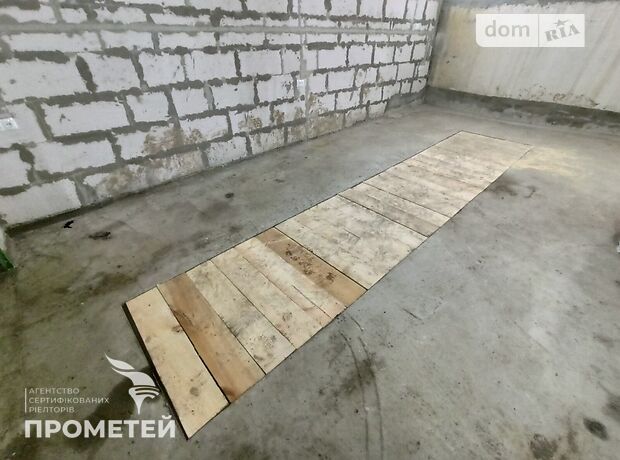 Бокс в гаражному комплексі універсальний в Вінниці, площа 56 кв.м. фото 1 Бокс в гаражному комплексі універсальний в Вінниці, площа 56 кв.м. фото 1