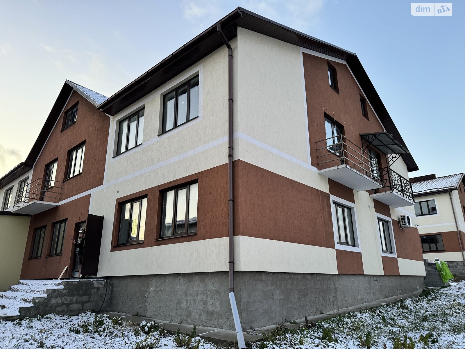 Продажа части дома в Бармаках, массив Стрелецкий, 5 комнат фото 1 Продажа части дома в Бармаках, массив Стрелецкий, 5 комнат фото 1