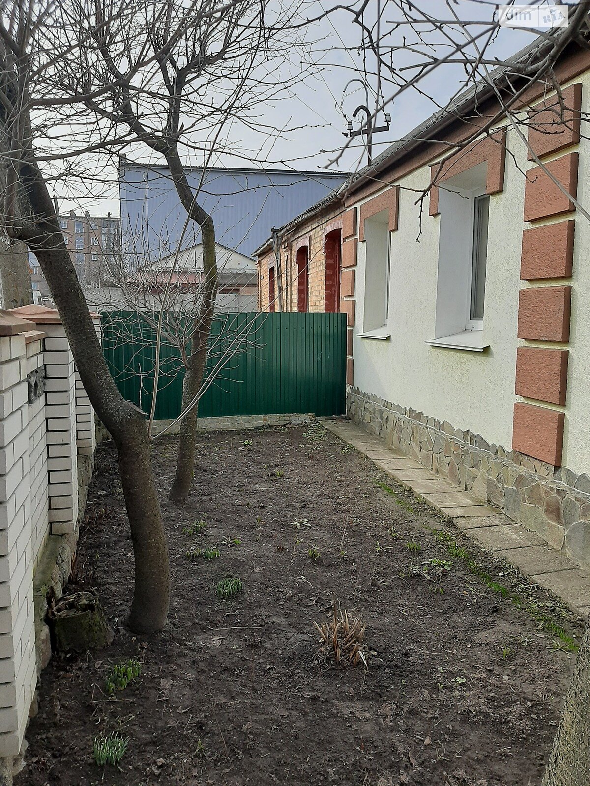 Продажа части дома в Бердичеве, Староміська 3, район Рынок, 2 комнаты фото 1