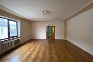 Продажа части дома в Биле, 6 комнат фото 2