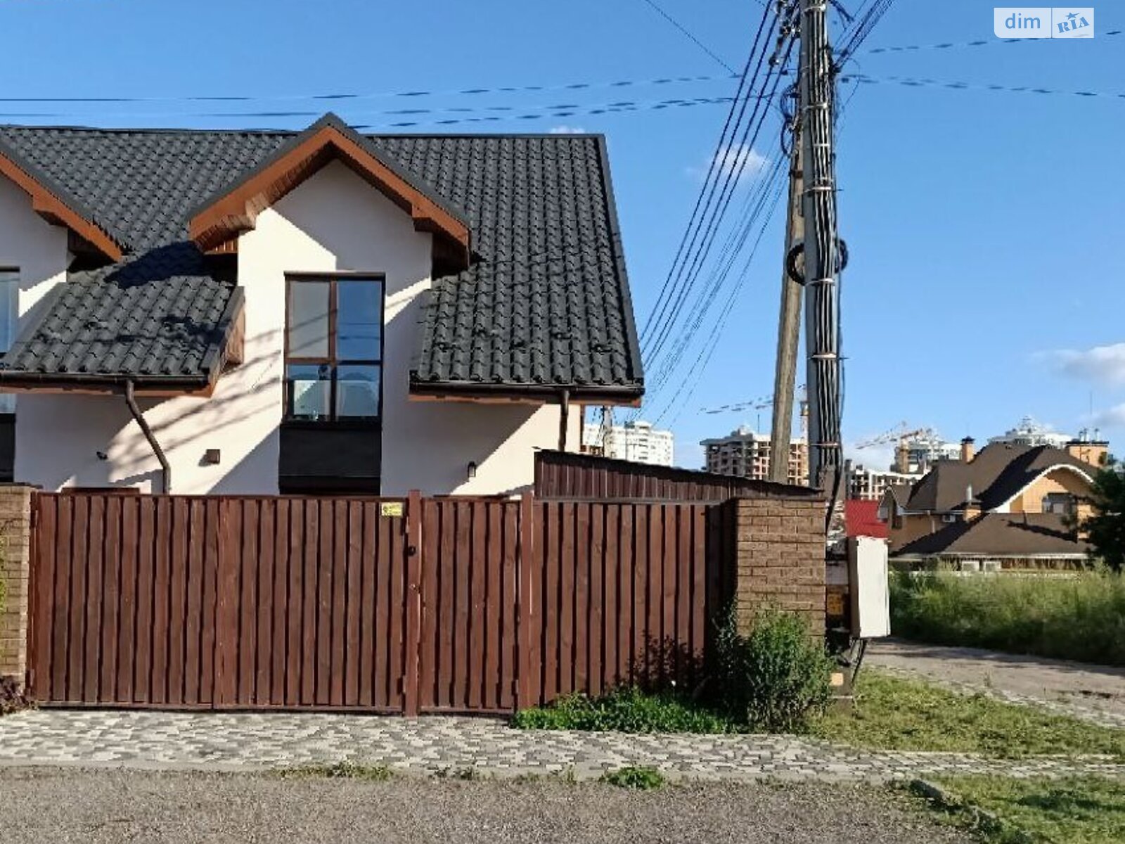 Продаж частини будинку в Броварах, район Сади, 3 кімнати фото 1