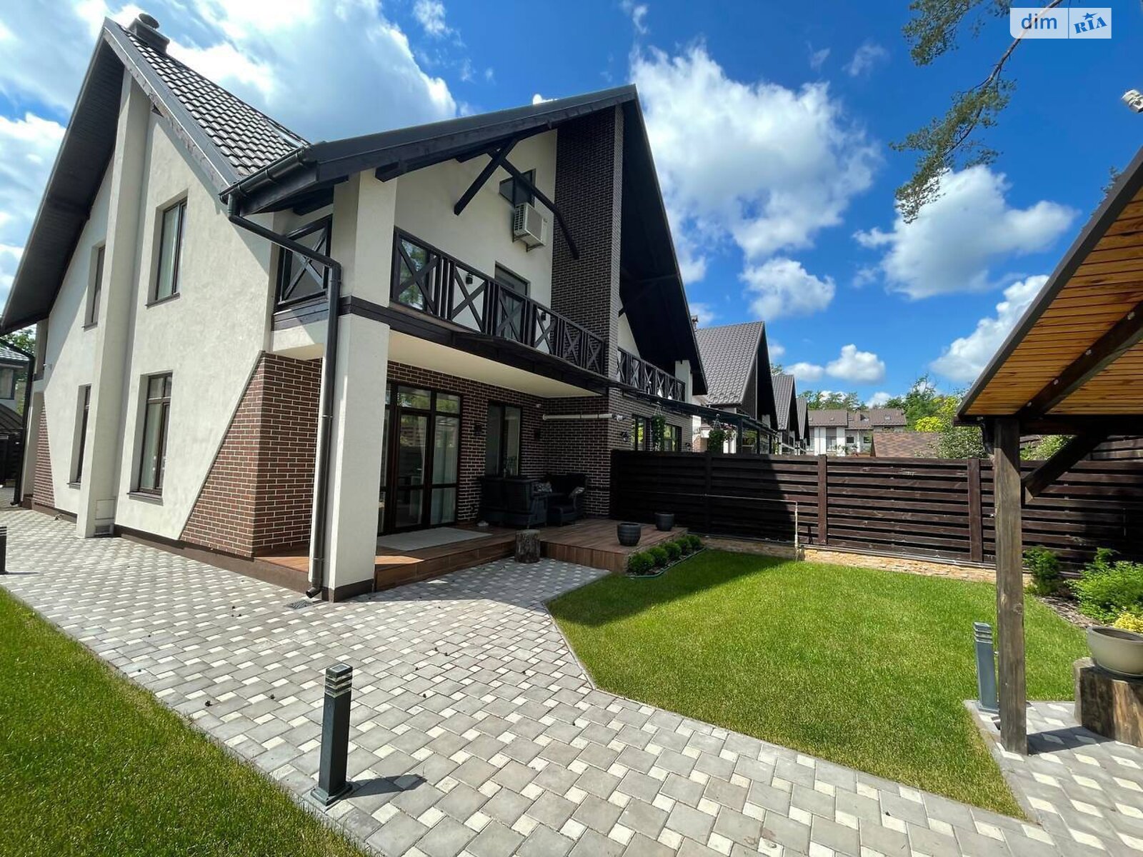 Продаж частини будинку в Бучі, район Буча, 5 кімнат фото 1 Продаж частини будинку в Бучі, район Буча, 5 кімнат фото 1