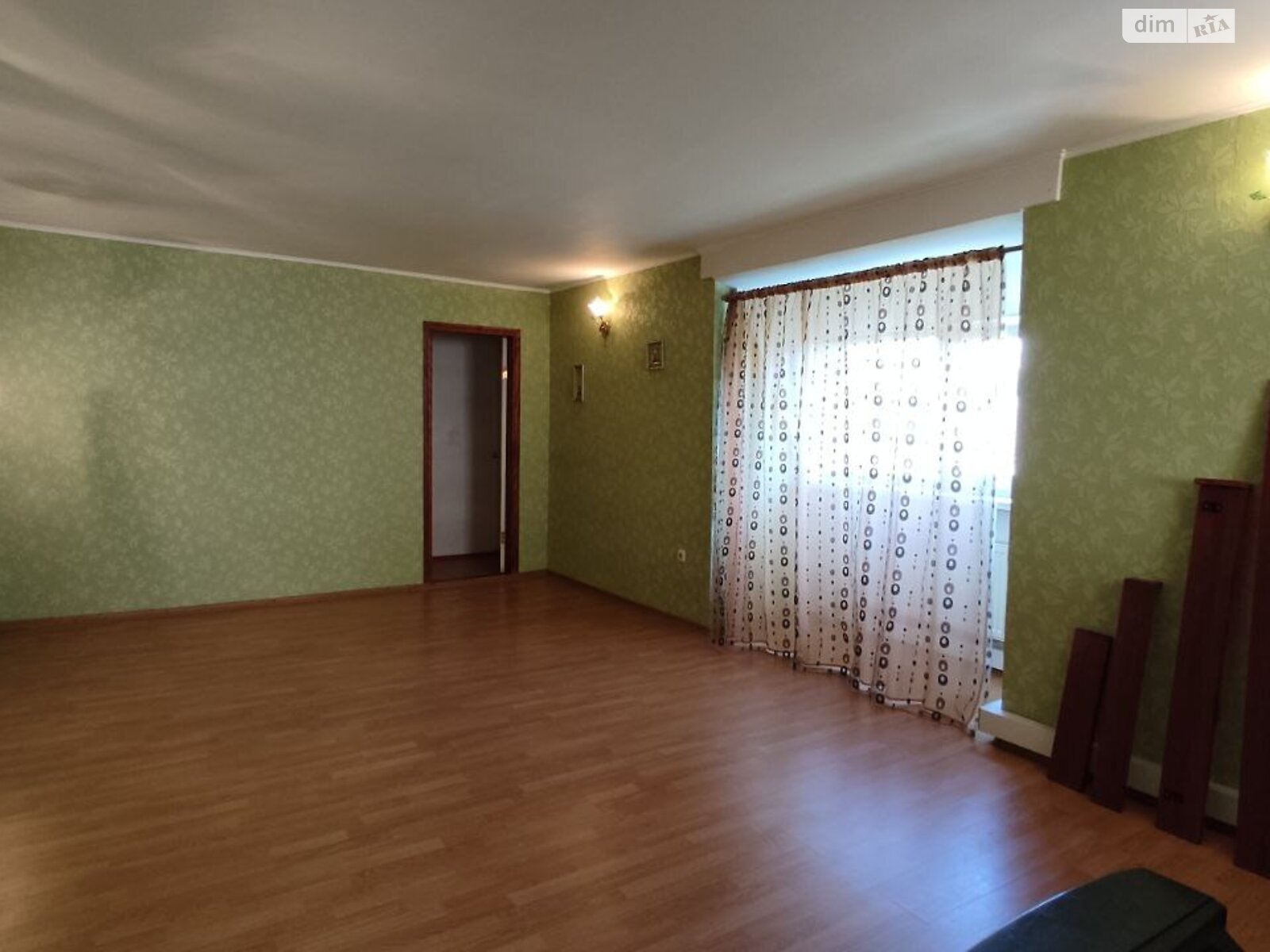 Продажа части дома в Черкассах, улица Сенная (Добровольского), район Приднепровский, 4 комнаты фото 1 Продажа части дома в Черкассах, улица Сенная (Добровольского), район Приднепровский, 4 комнаты фото 1