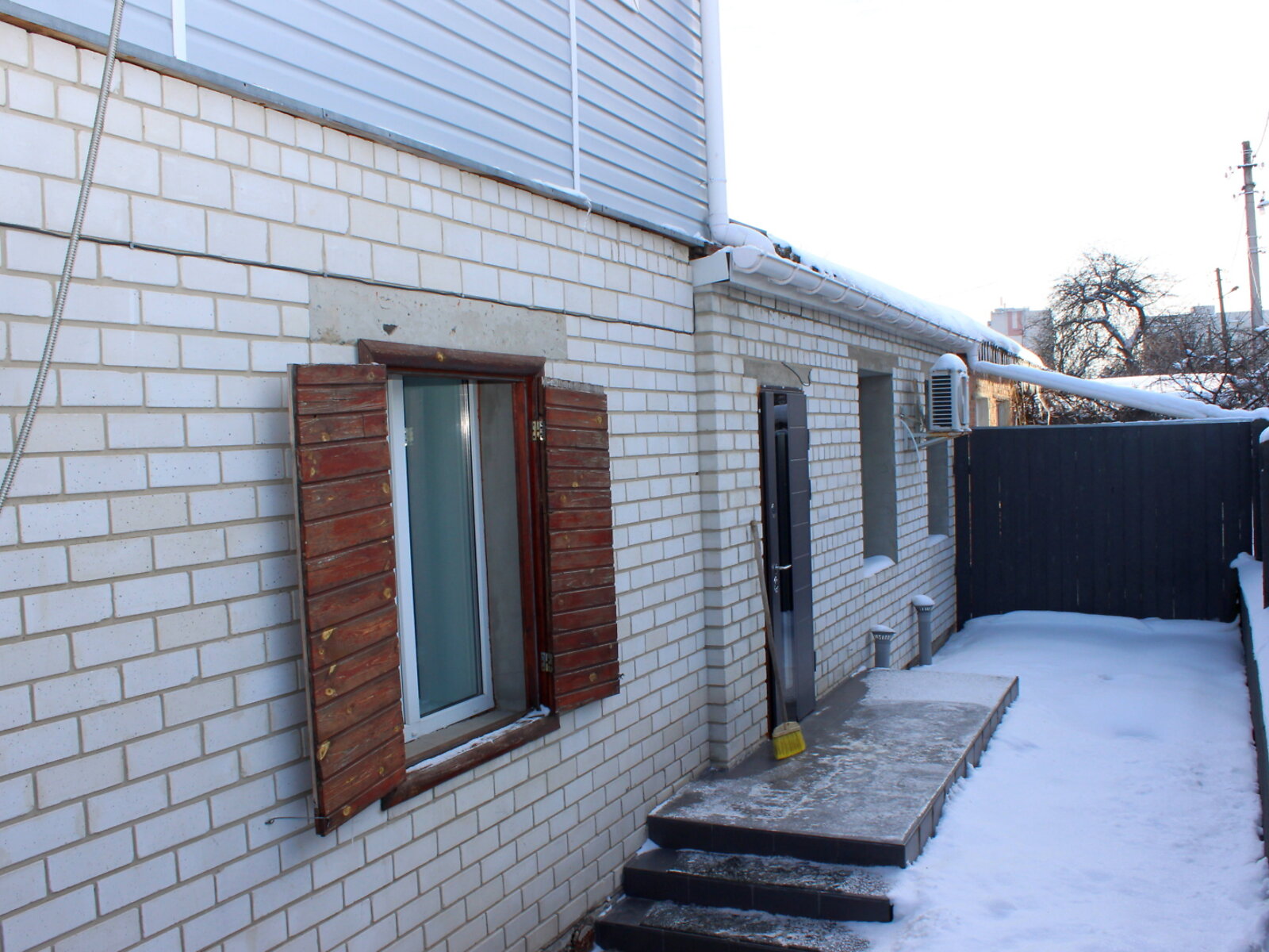 Продажа части дома в Чернигове, улица Кривулевская 11, район Рокоссовского, 8 комнат фото 1