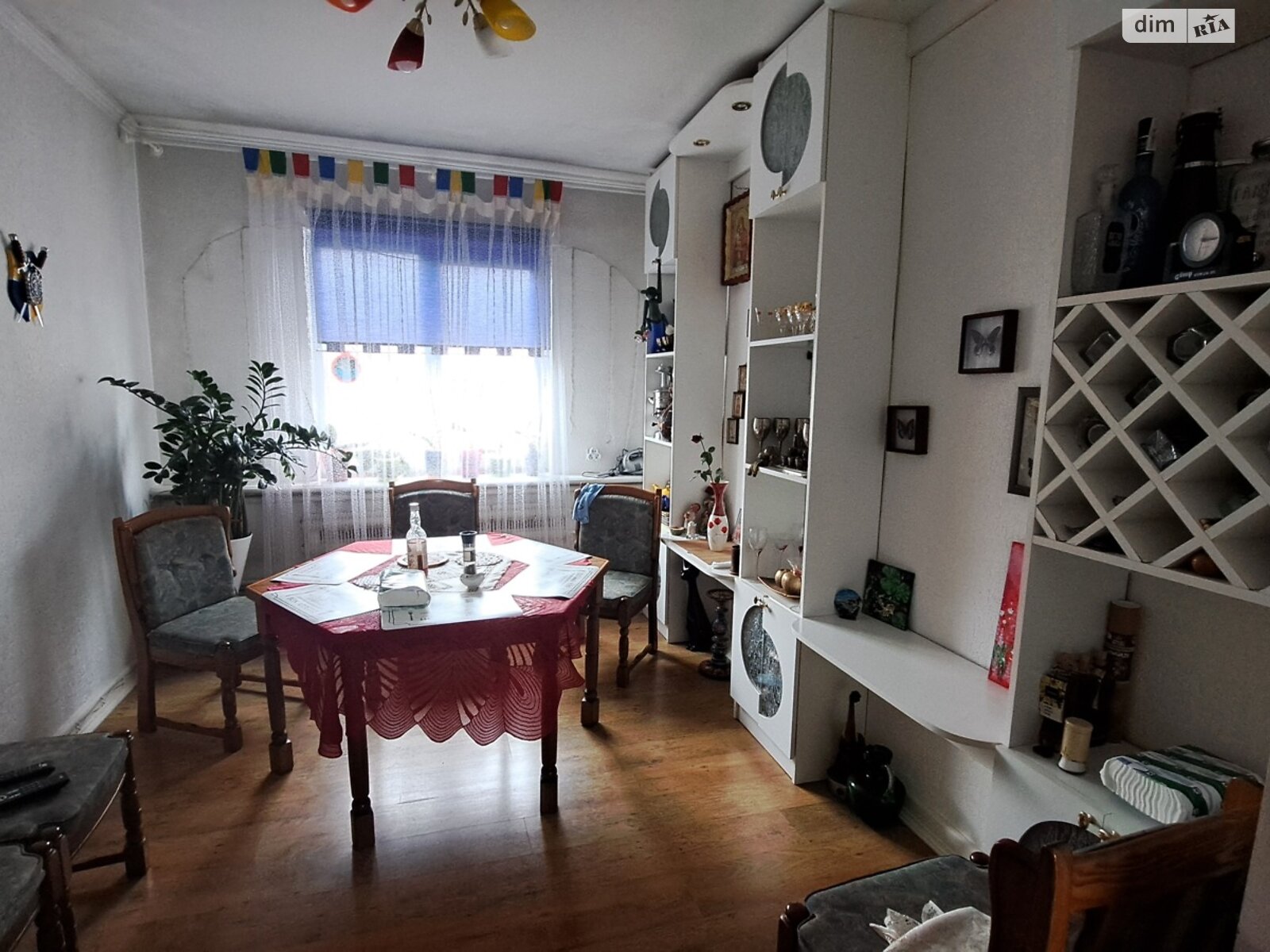 Продаж частини будинку в Чернівцях, район Садгора, 4 кімнати фото 1 Продаж частини будинку в Чернівцях, район Садгора, 4 кімнати фото 1