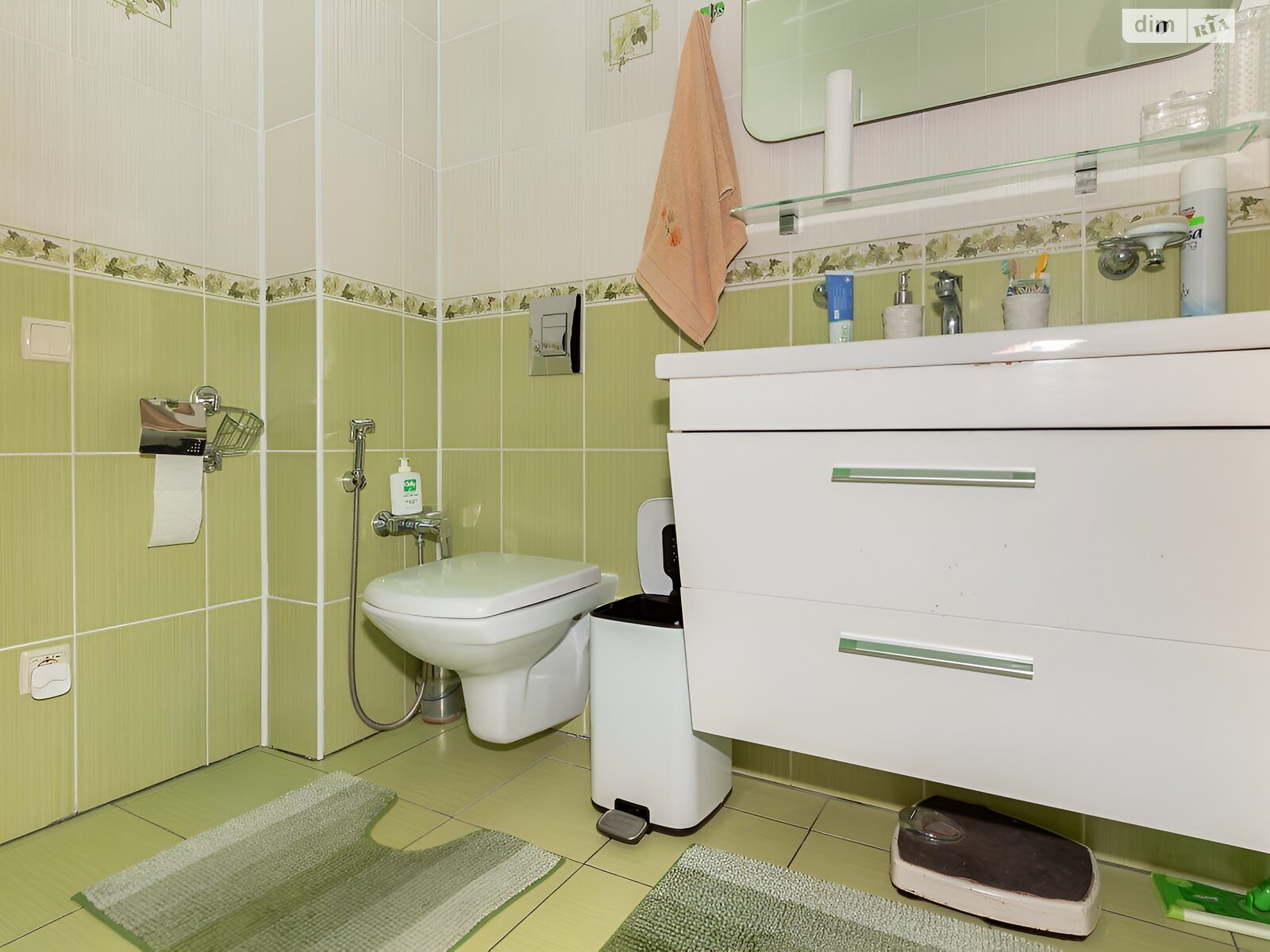 Продаж частини будинку в Чернівцях, район Шевченківський, 3 кімнати фото 1 Продаж частини будинку в Чернівцях, район Шевченківський, 3 кімнати фото 1