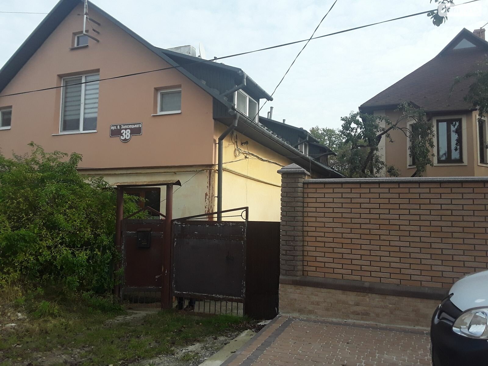 Продажа части дома в Черновцах, район Центр, 2 комнаты фото 1