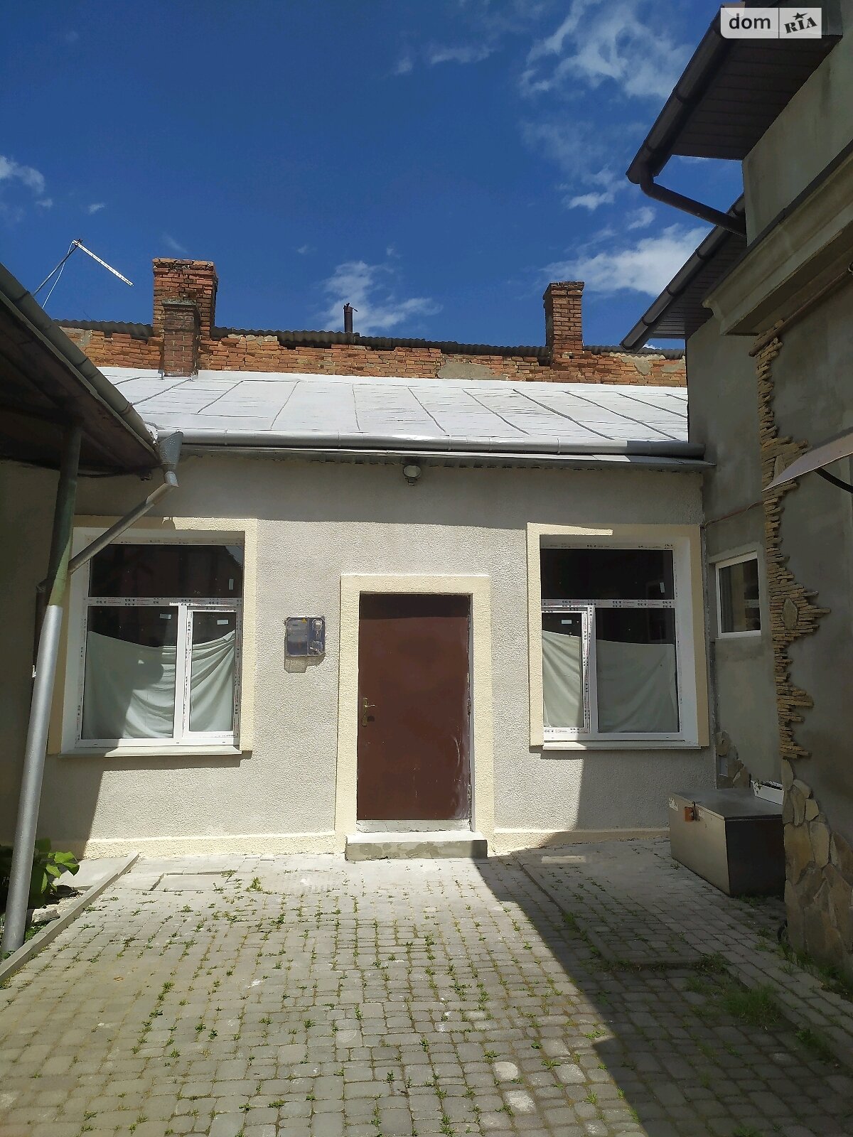 Продажа части дома в Черновцах, улица Толстого Льва 6, район Центр, 6 комнат фото 1