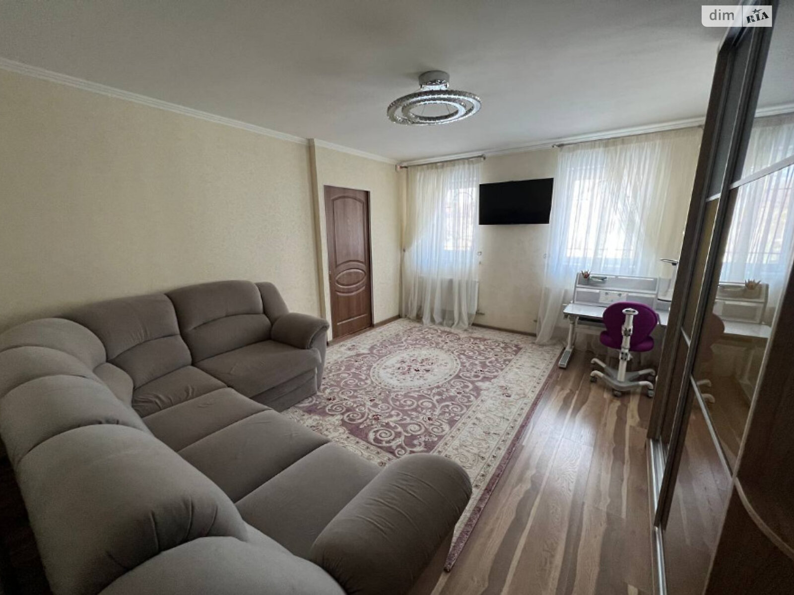 Продажа части дома в Днепре, район Еврейская слобода, 3 комнаты фото 1 Продажа части дома в Днепре, район Еврейская слобода, 3 комнаты фото 1