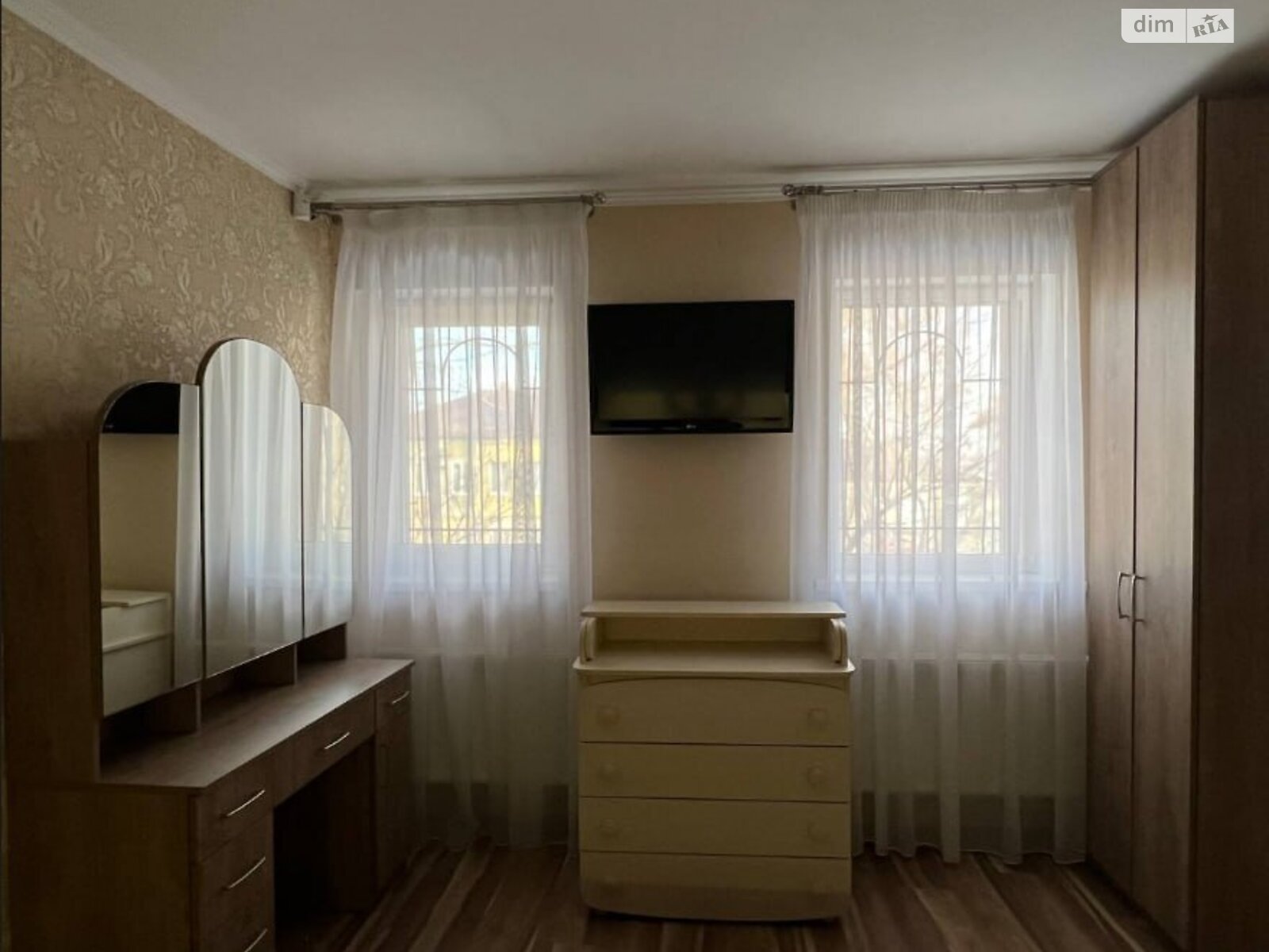 Продажа части дома в Днепре, район Еврейская слобода, 3 комнаты фото 1 Продажа части дома в Днепре, район Еврейская слобода, 3 комнаты фото 1