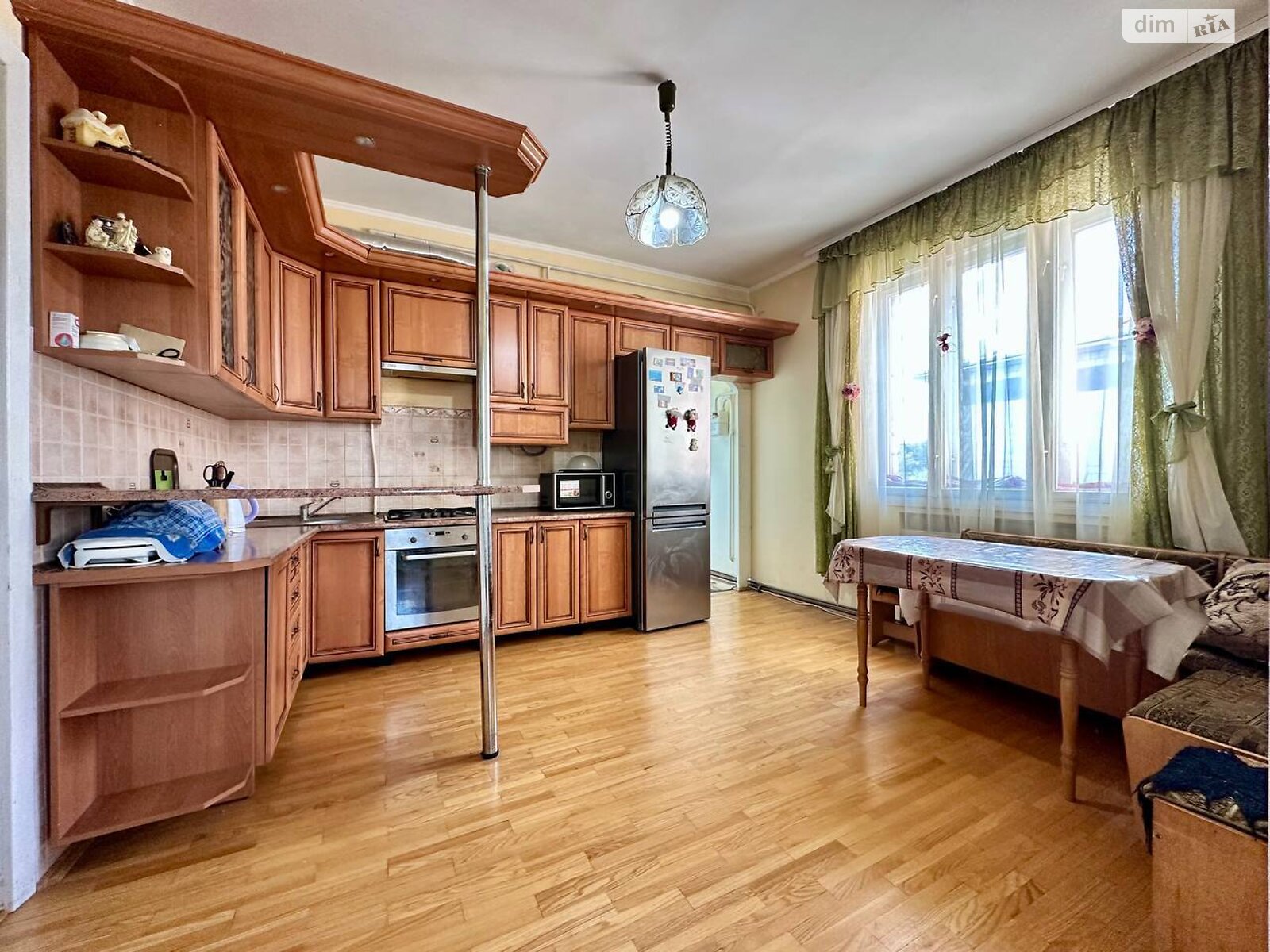 Продажа части дома в Дрогобыче, улица Довбуша 10/4, район Дрогобыч, 3 комнаты фото 1 Продажа части дома в Дрогобыче, улица Довбуша 10/4, район Дрогобыч, 3 комнаты фото 1