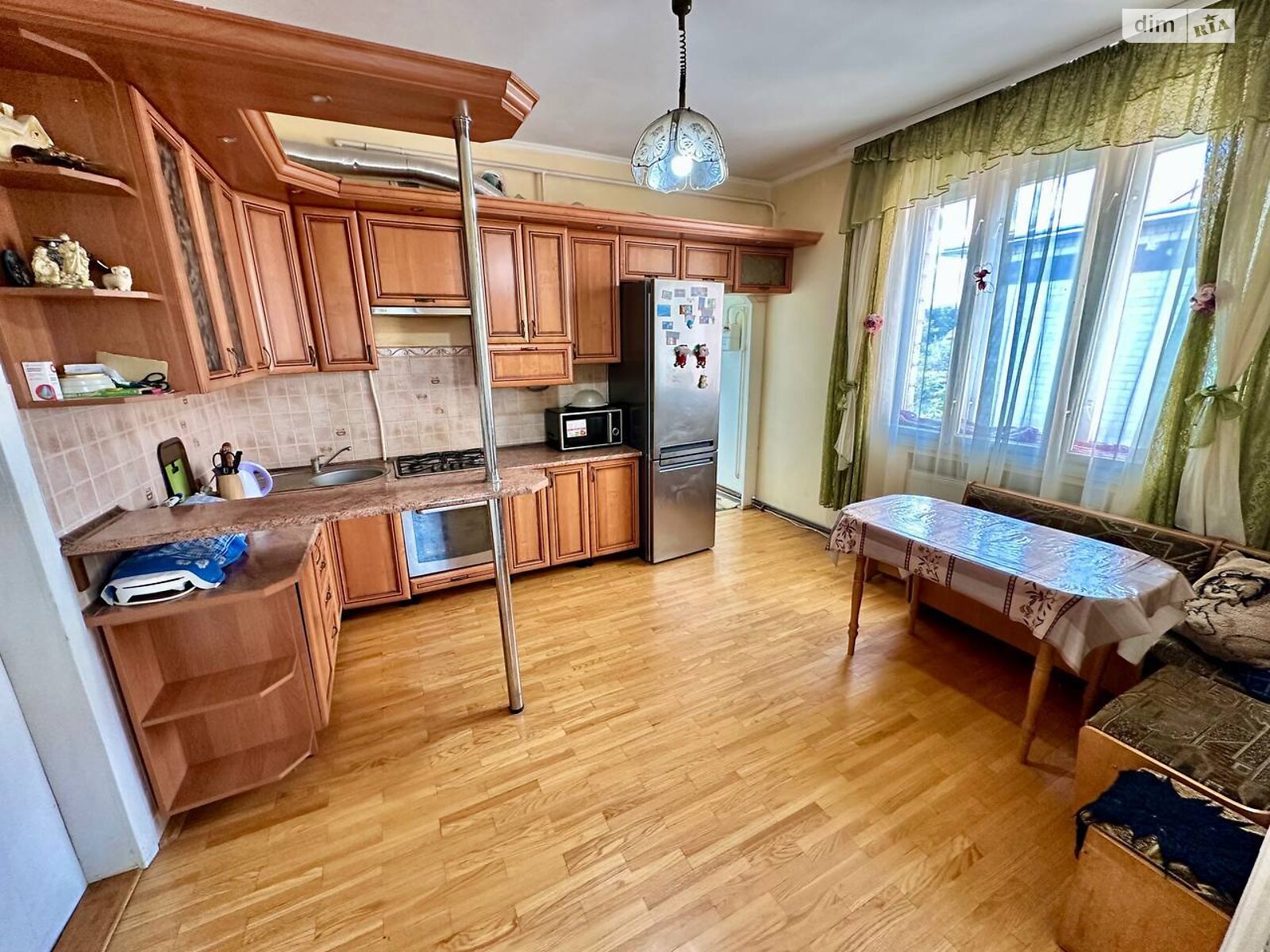 Продажа части дома в Дрогобыче, улица Довбуша 10/4, район Дрогобыч, 3 комнаты фото 1 Продажа части дома в Дрогобыче, улица Довбуша 10/4, район Дрогобыч, 3 комнаты фото 1