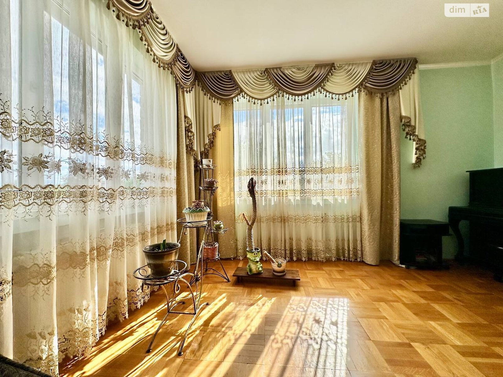 Продажа части дома в Дрогобыче, улица Довбуша 10/4, район Дрогобыч, 3 комнаты фото 1 Продажа части дома в Дрогобыче, улица Довбуша 10/4, район Дрогобыч, 3 комнаты фото 1