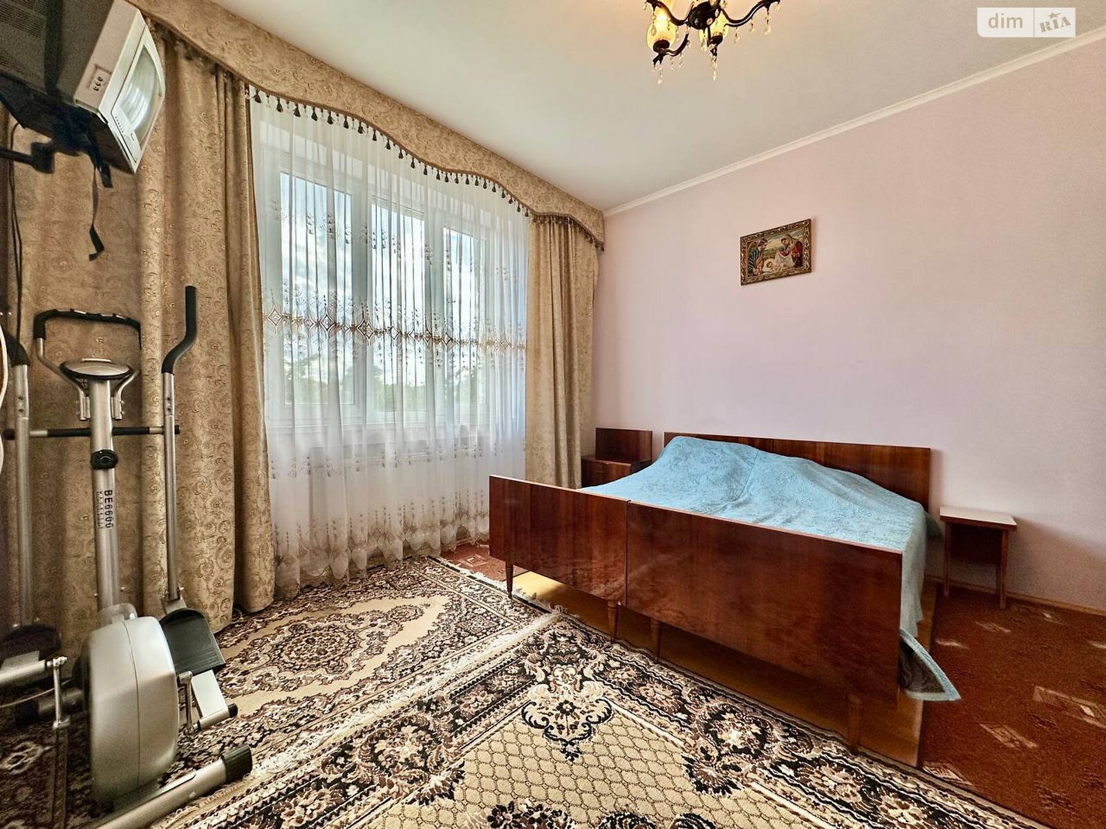 Продажа части дома в Дрогобыче, улица Довбуша 10/4, район Дрогобыч, 3 комнаты фото 1 Продажа части дома в Дрогобыче, улица Довбуша 10/4, район Дрогобыч, 3 комнаты фото 1
