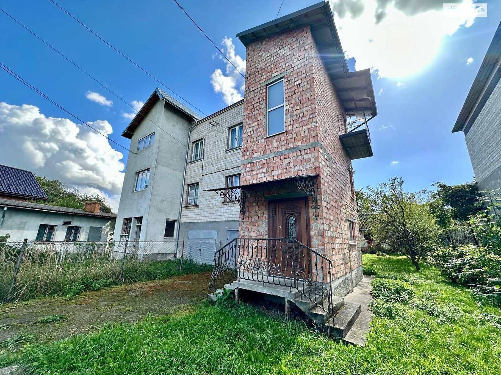 Продажа части дома в Дрогобыче, улица Довбуша 10/4, район Дрогобыч, 3 комнаты фото 1 Продажа части дома в Дрогобыче, улица Довбуша 10/4, район Дрогобыч, 3 комнаты фото 1
