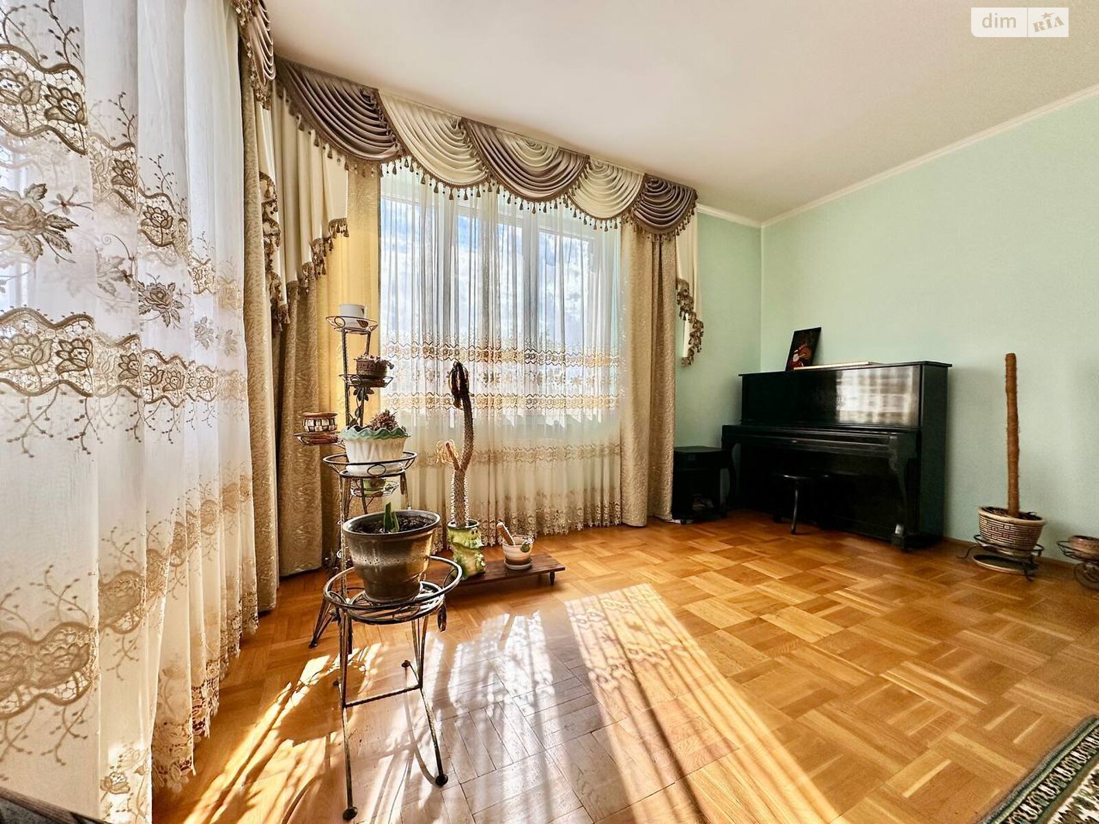 Продажа части дома в Дрогобыче, улица Довбуша 10/4, район Дрогобыч, 3 комнаты фото 1 Продажа части дома в Дрогобыче, улица Довбуша 10/4, район Дрогобыч, 3 комнаты фото 1