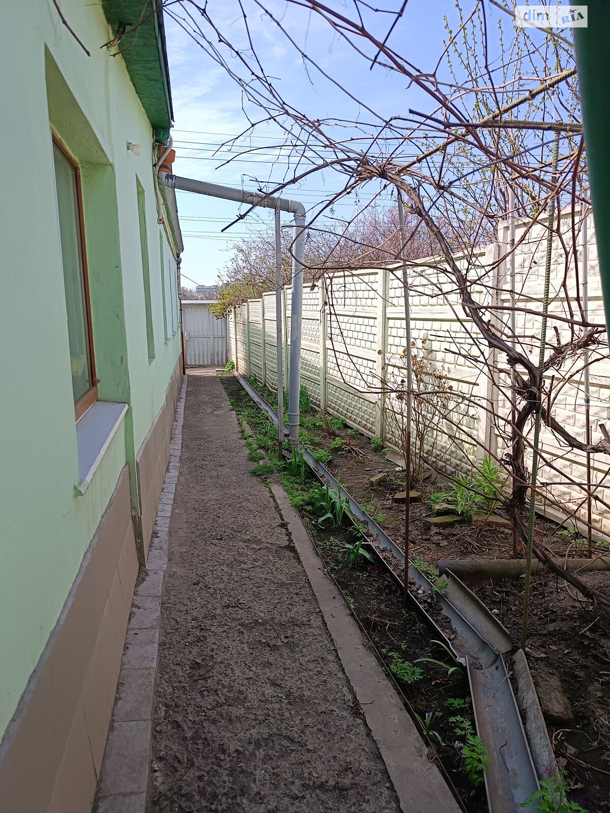 Продаж частини будинку в Харкові, район Немишлянський, 3 кімнати фото 1 Продаж частини будинку в Харкові, район Немишлянський, 3 кімнати фото 1
