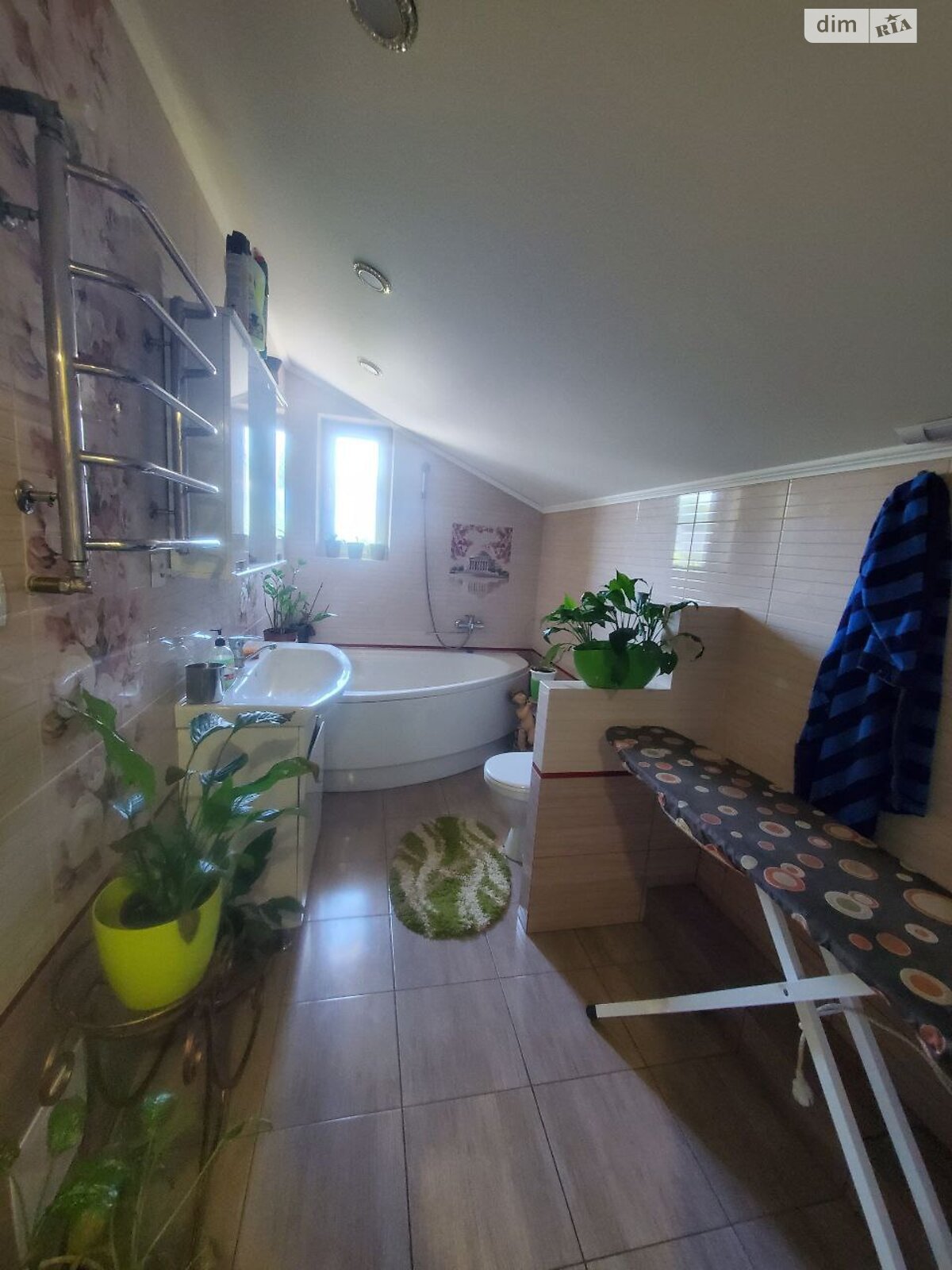 Продаж частини будинку в Хмельницькому, район Лезневе, 4 кімнати фото 1 Продаж частини будинку в Хмельницькому, район Лезневе, 4 кімнати фото 1