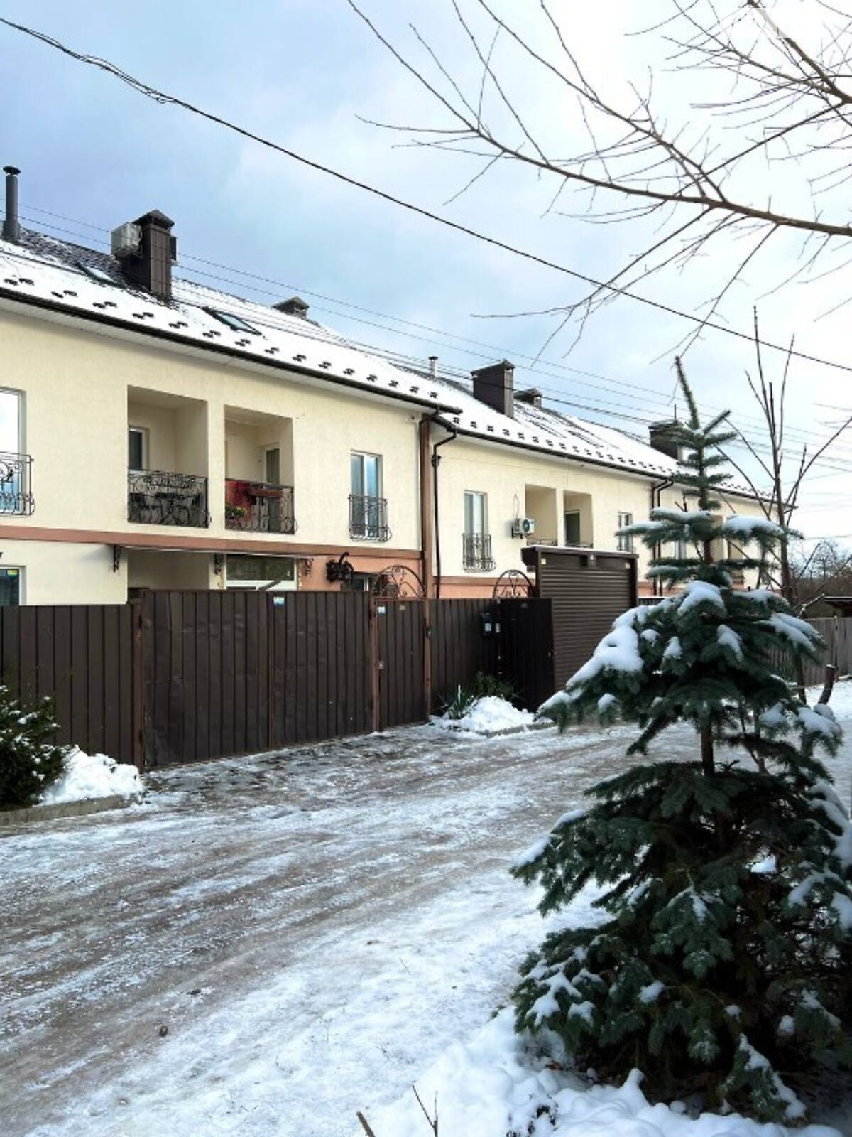 Продажа части дома в Ирпене, район Ирпень, 3 комнаты фото 1 Продажа части дома в Ирпене, район Ирпень, 3 комнаты фото 1
