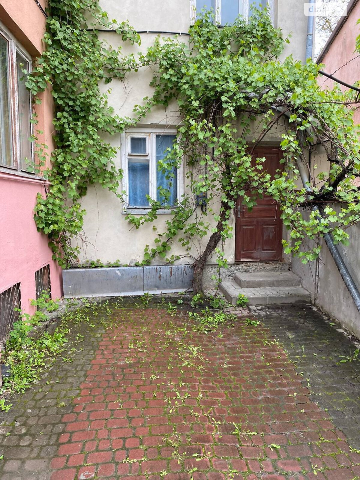 Продаж частини будинку в Івано-Франківську, вулиця Курінного Чорноти, район Центр, 4 кімнати фото 1 Продаж частини будинку в Івано-Франківську, вулиця Курінного Чорноти, район Центр, 4 кімнати фото 1