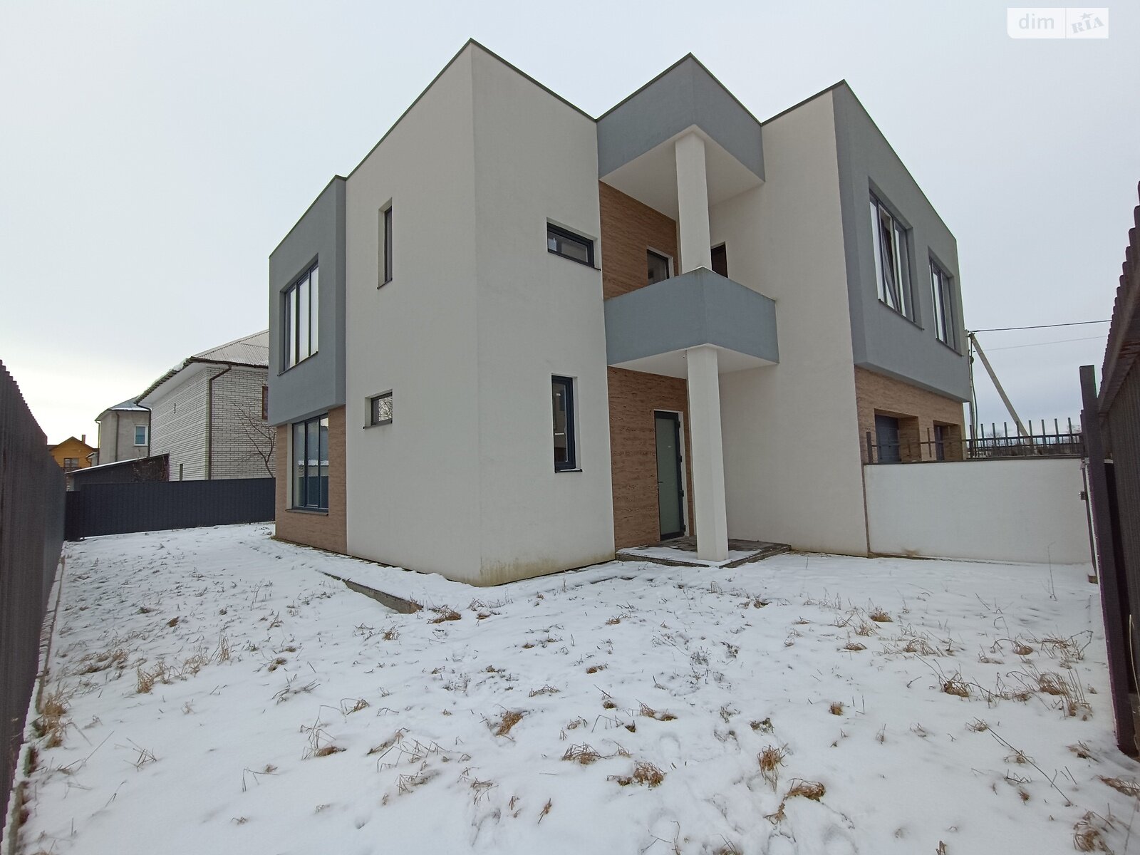 Продажа части дома в Ивано-Франковске, улица 22 января, 3 комнаты фото 1 Продажа части дома в Ивано-Франковске, улица 22 января, 3 комнаты фото 1